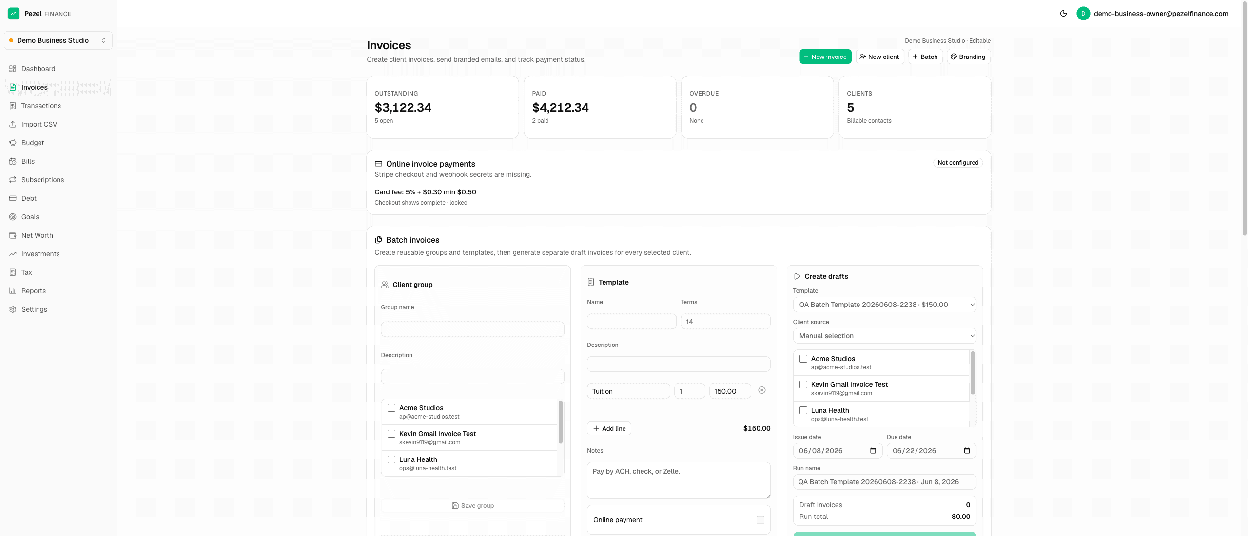 Avenir Hub business invoice workspace with batch invoices, client groups, and invoice status tracking.